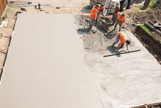 Best Concrete Patio Contractor  in Ellisville, MS